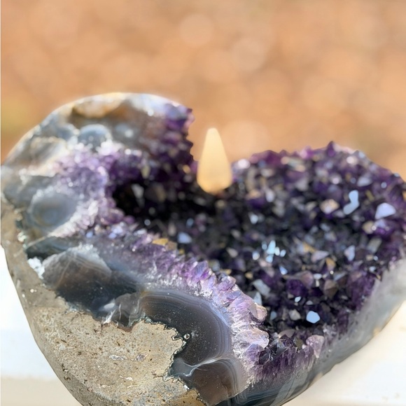 Deep Purple Uruguay Amethyst with Calcite Inclusions & Agate Banding - Picture 7 of 11